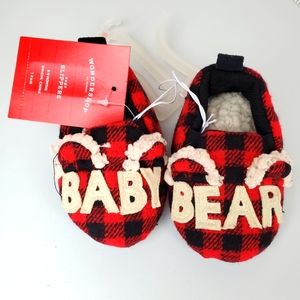 Baby sleppers 6-9 months black and red.